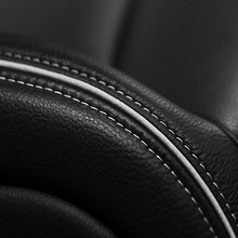 Выбираем обивку <br>на офисные диваны